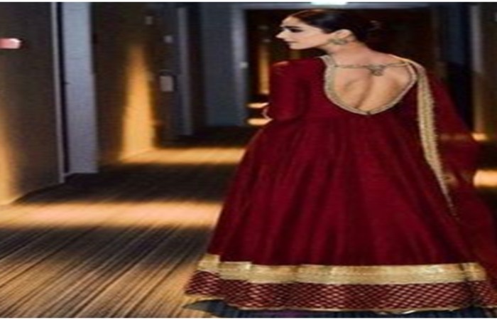 Stylish Back Side Back Neck Designs for Long Frocks